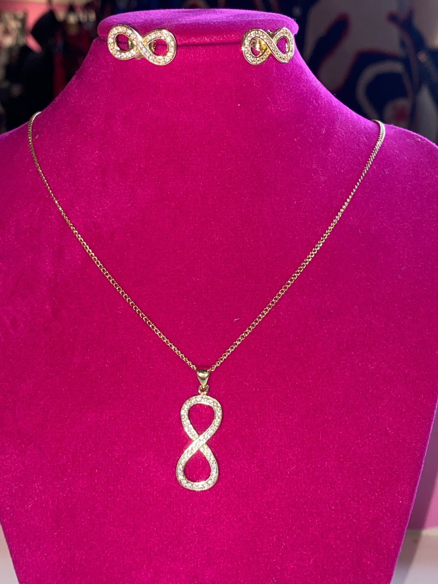 Infinity chain