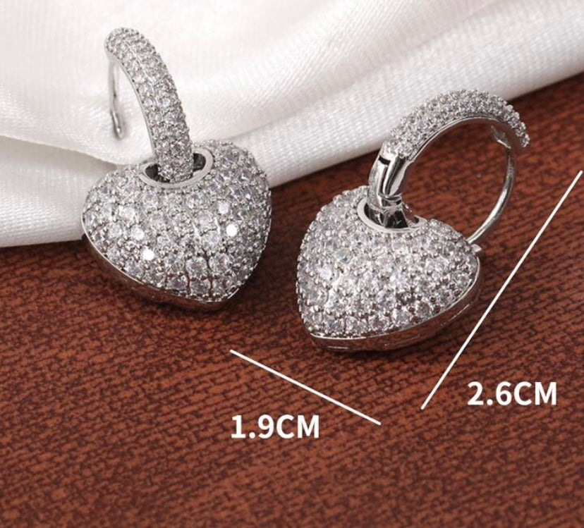 Hanging Hearts Ear Rings